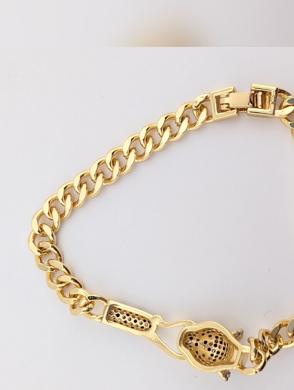 Gold Panther Head Chain Bracelet - Estate Jewelry - Picture 6 of 8
